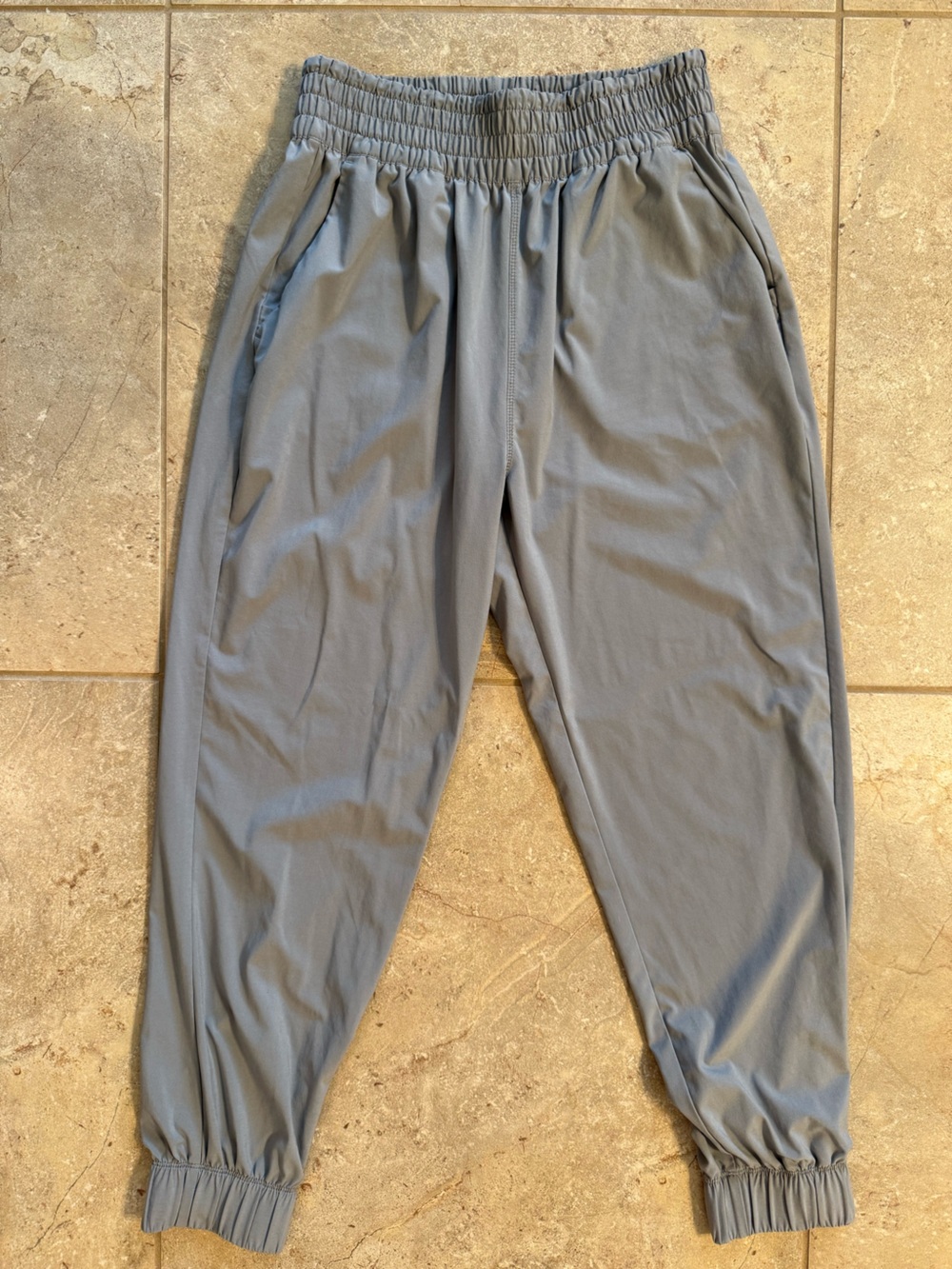 ✨Vuori Villa Joggers Women's Lightweight Jogger - Mallorca - Size Small NWOT - Picture 4 of 13